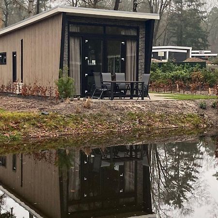 Great Chalet With Air Conditioning, Near Veluwe Hoenderloo Eksteriør bilde