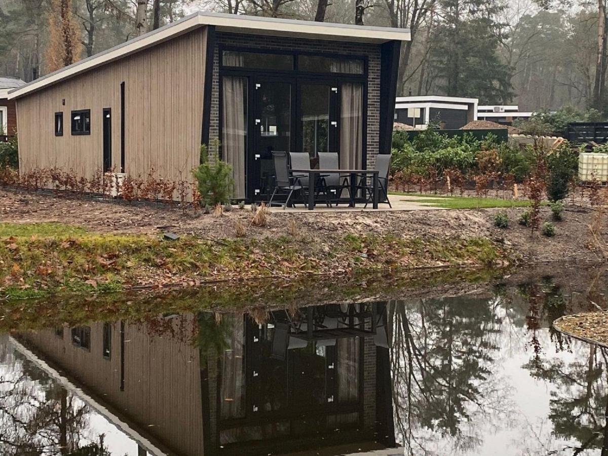 Great Chalet With Air Conditioning, Near Veluwe Hoenderloo Eksteriør bilde